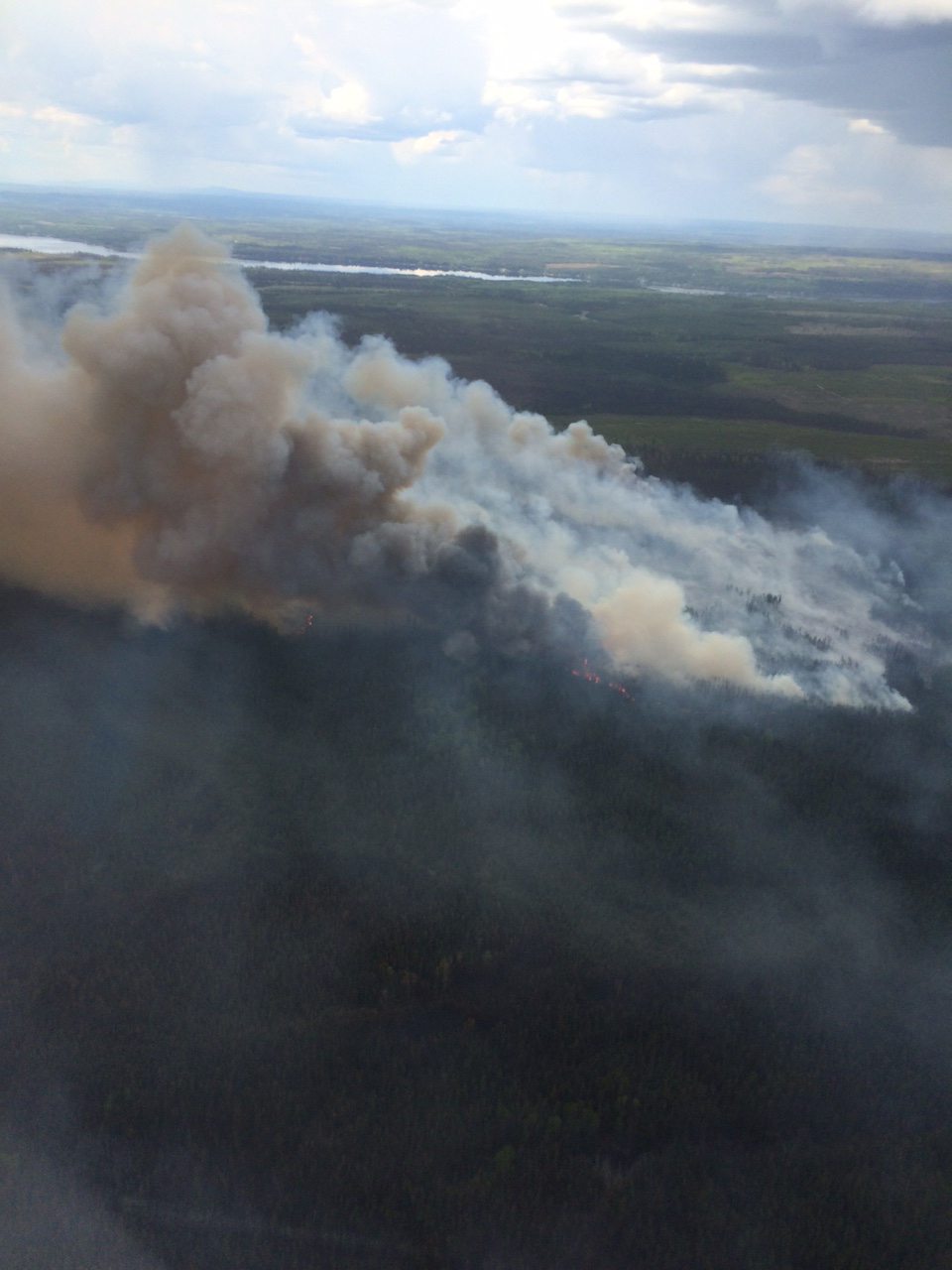 Evacuation zone lifted for Little Bobtail Lake Fire