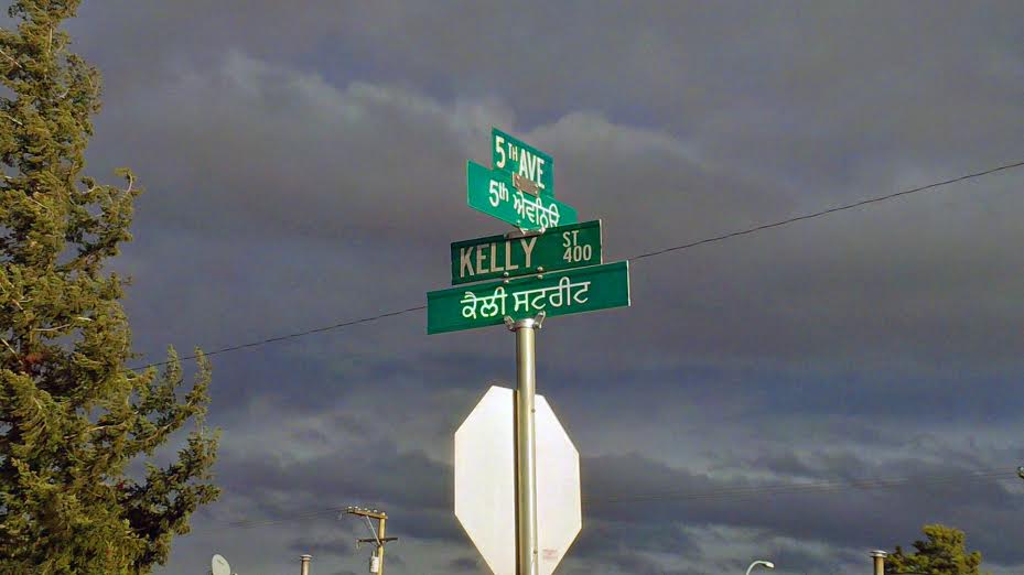 City installs first multi-lingual street signs