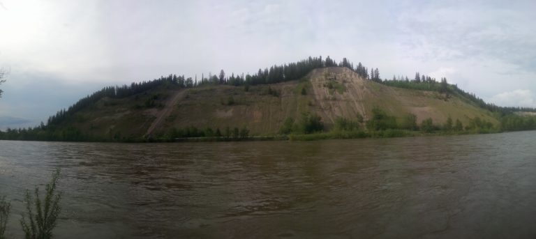 Canoeists overturn on the Nechako River