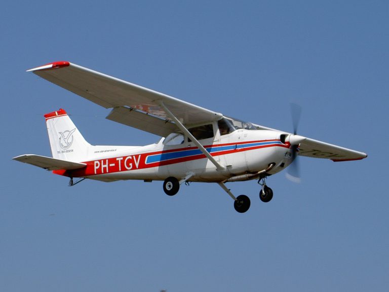 Crash landing at Quesnel airport