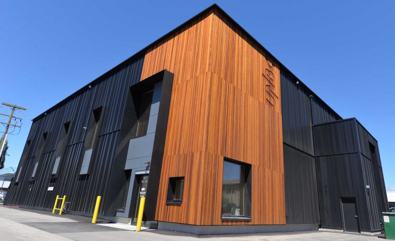 UNBC’s Wood Innovation Research Lab wins Wood Works! BC Award