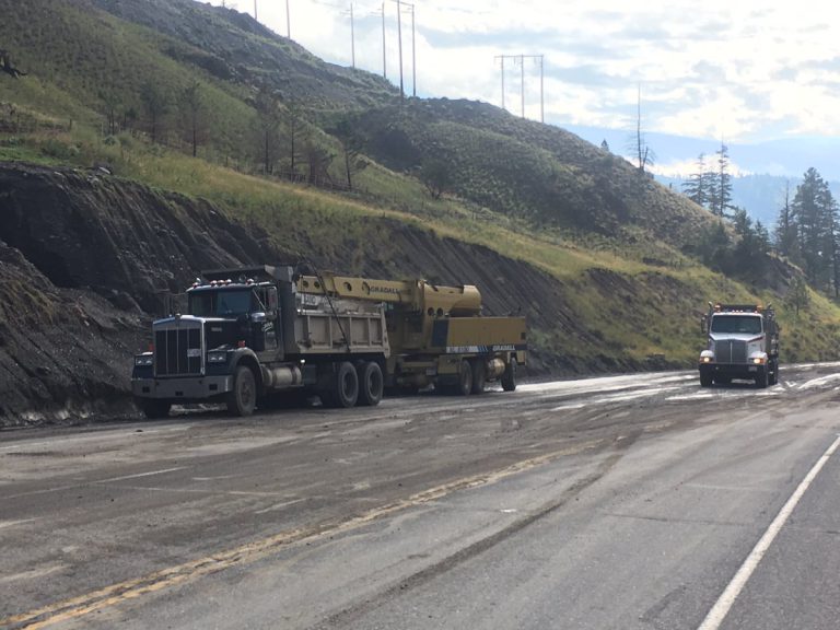 UPDATE: Highway 97 open north of Cache Creek after another mudslide