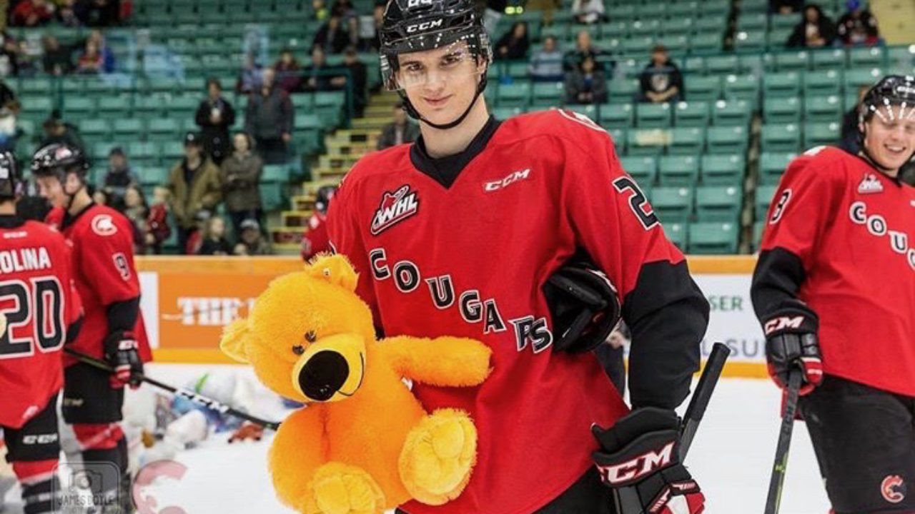 victoria royals teddy bear toss 2018