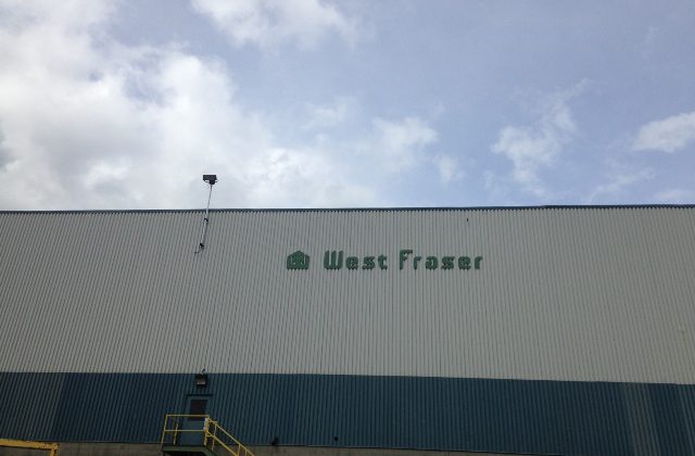 West Fraser to reduce lumber production by 18% at western Canadian sawmills