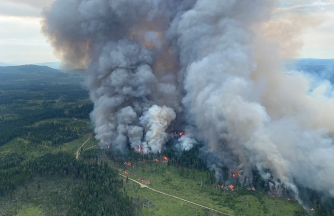 Nearly 3,000 people are now battling wildfires across the province