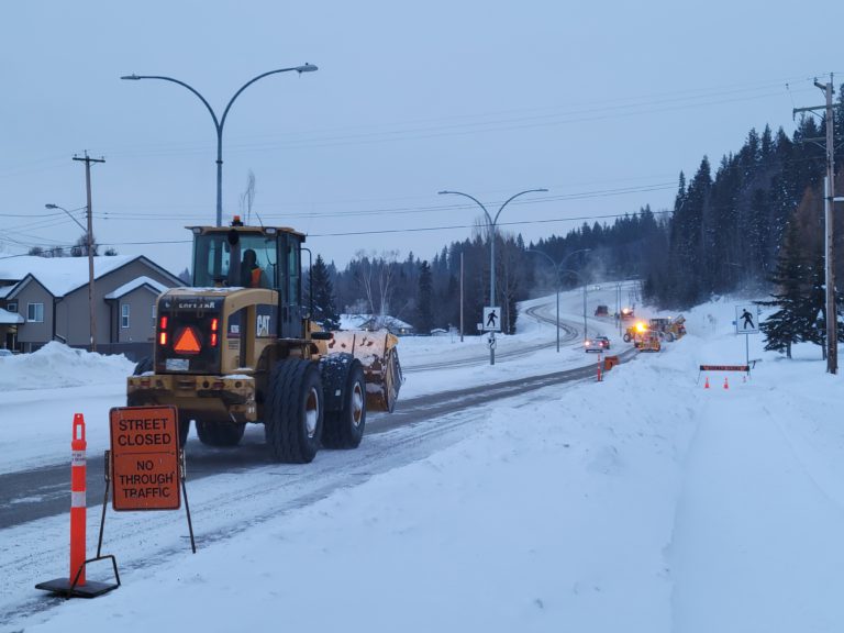 UPDATE: City crews fix water main break on Ospika Boulevard