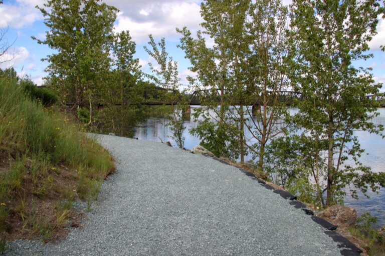 Cottonwood Island Park trail re-opens