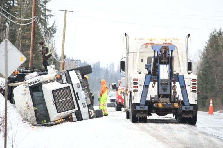 Update: Traffic along Highway 97 north of Quesnel moving once again