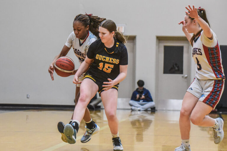 Duchess Park & College Heights finish in top 6 at girls basketball provincials